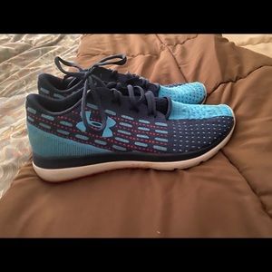 UA sneakers men 8/ women’s 10